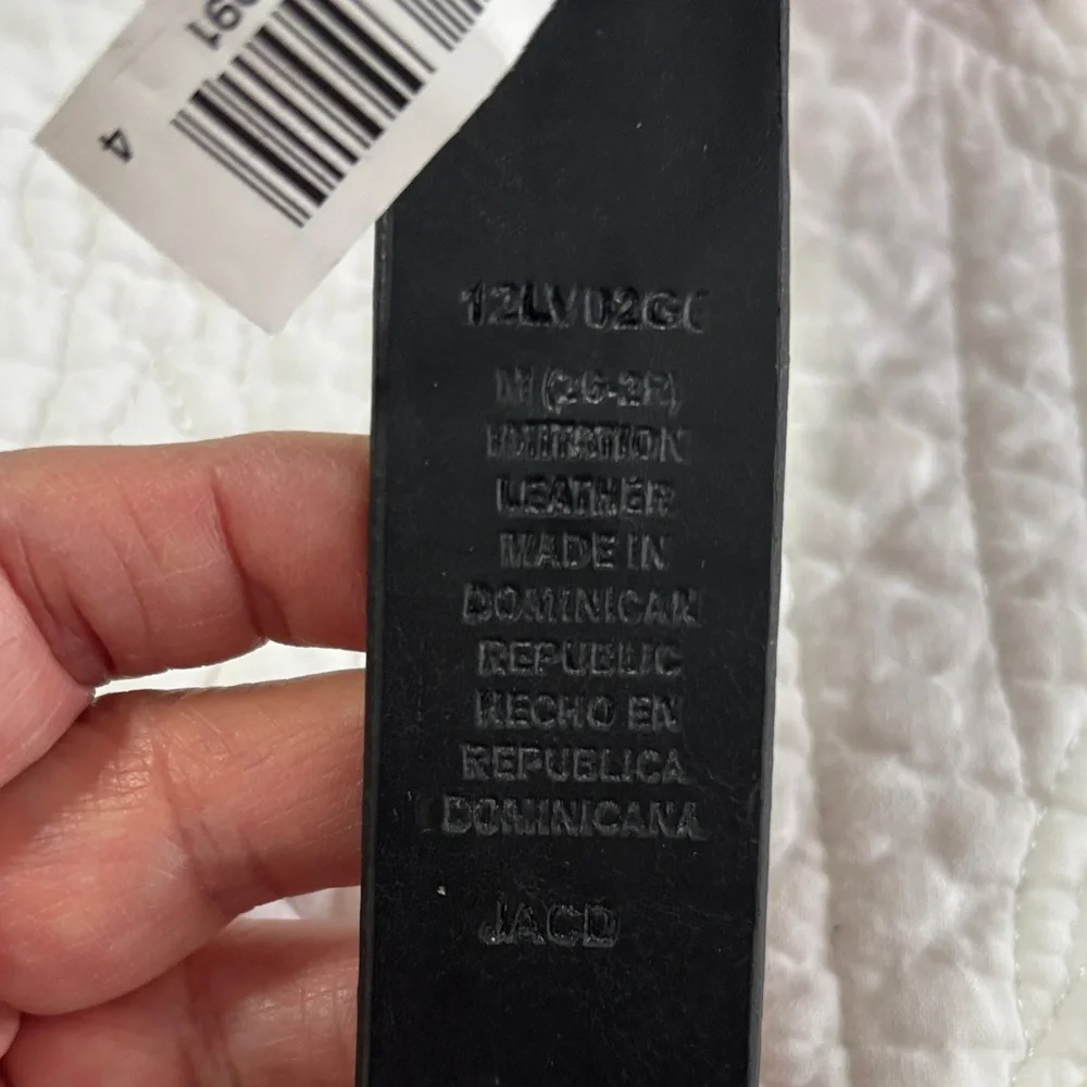 NWT Levi's Boys Brown &  Black Reversible Faux Leather Casual Belt Medium 26-28